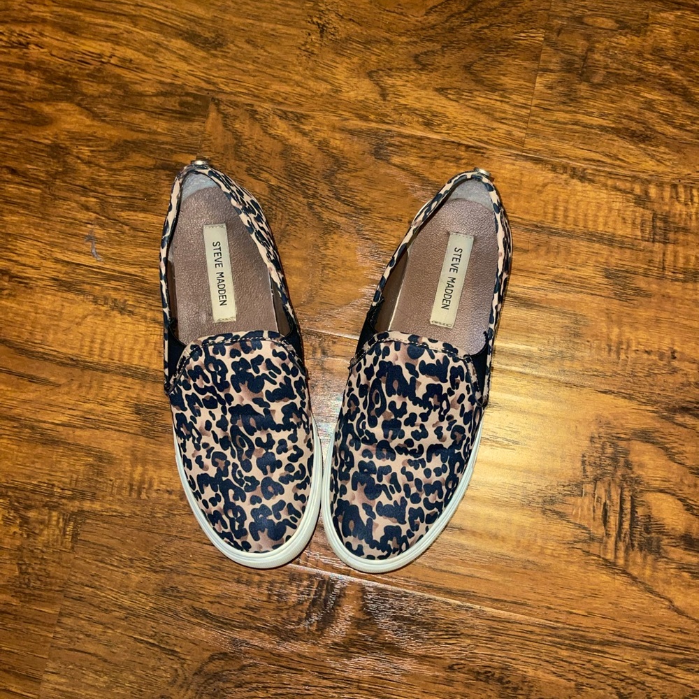 Steve Madden leopard slip on shoes